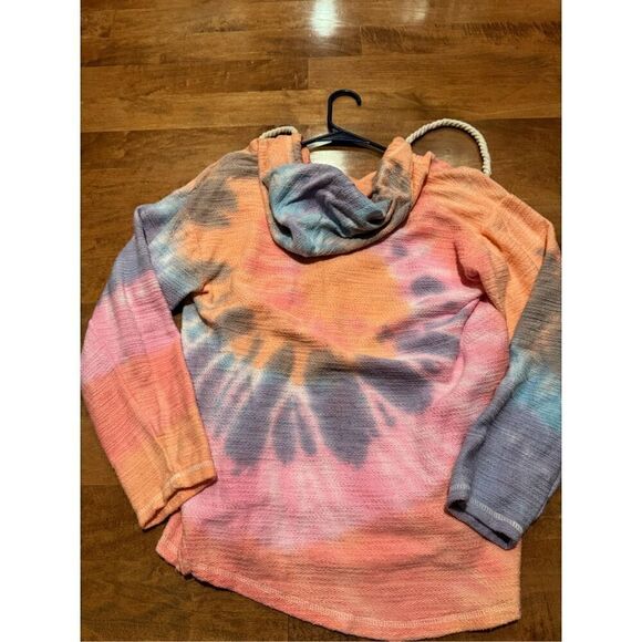 Woman’s never worn Sarasota, Florida tie-dye hoodie - Picture 4 of 4